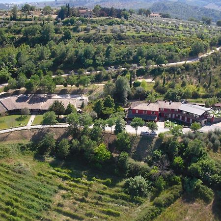 Отель Il Poggio Dei Pettirossi Беванья Экстерьер фото