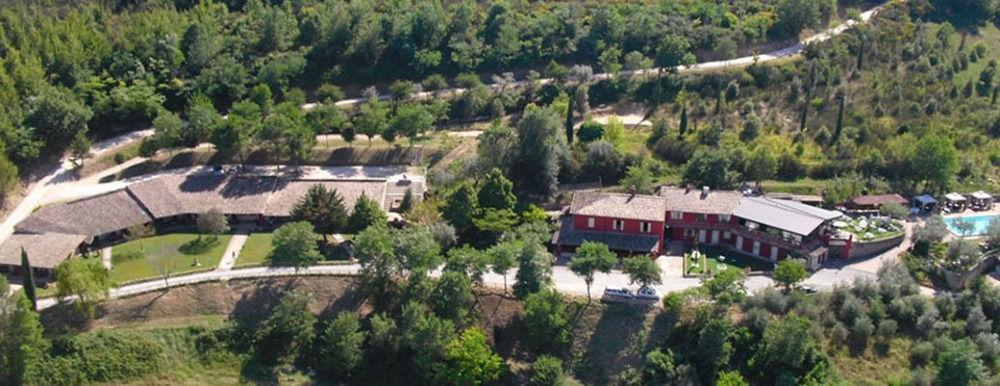 Отель Il Poggio Dei Pettirossi Беванья Экстерьер фото